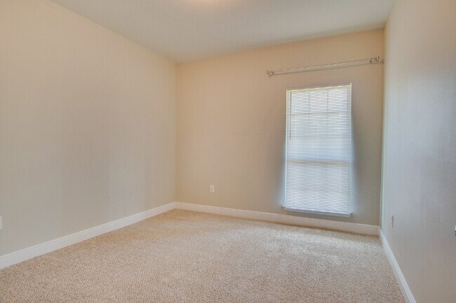 Building Photo - Spacious 4BR Pool Home with Modern Upgrade...