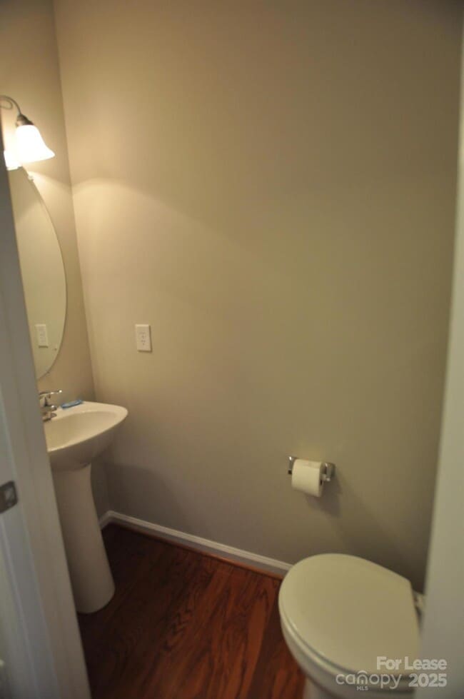 Building Photo - 4923 Sunburst Ln