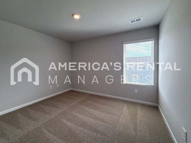 Building Photo - 92 River Grass Dr