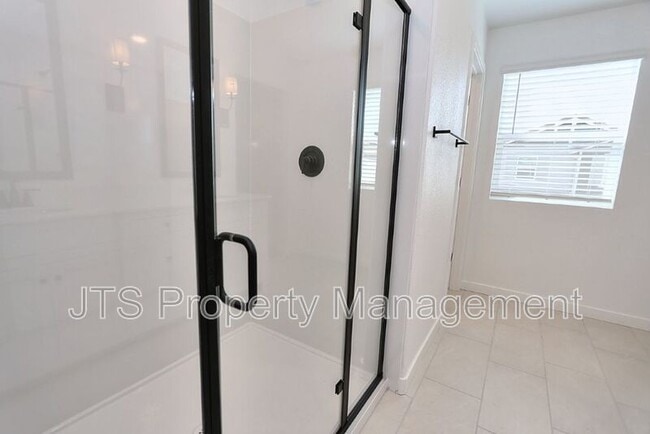 Building Photo - 4266 Aura Way