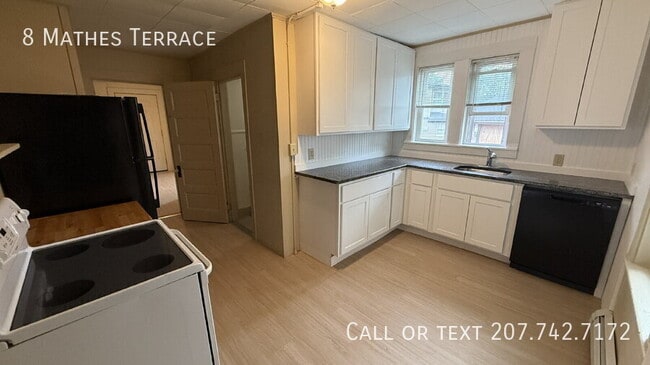 Building Photo - 8 Mathes Terrace