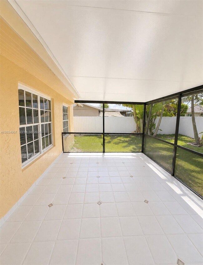 Building Photo - 13220 SW 86th Ln