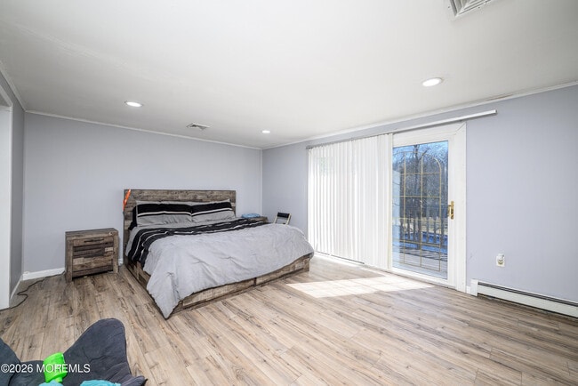 Building Photo - 570 Eltone Rd