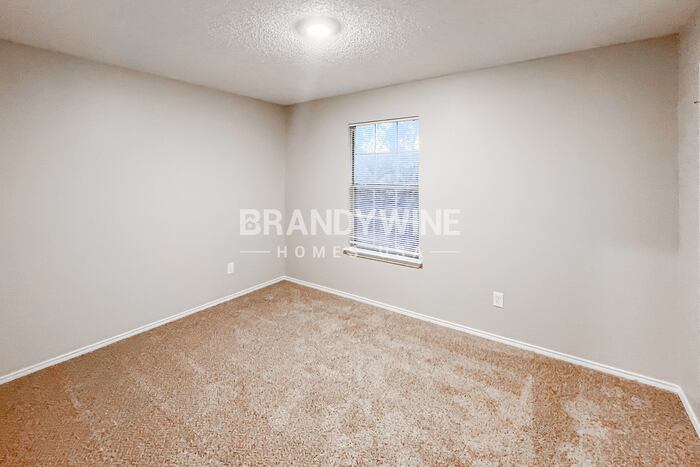 Building Photo - 910 Gable Ave