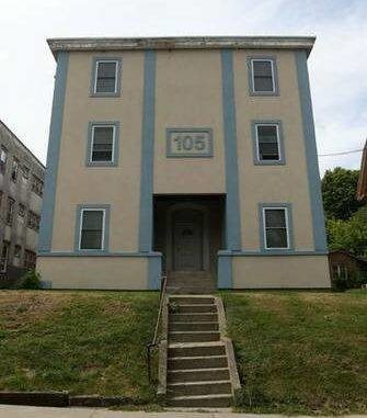 Primary Photo - 105 Chestnut St