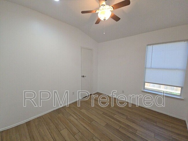 Building Photo - 8111 Sanford St