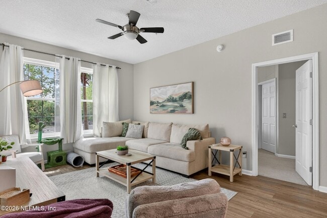 Building Photo - 7801 Point Meadows Dr