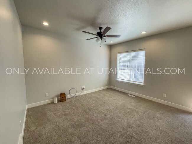 Building Photo - 4237 W 2010 N