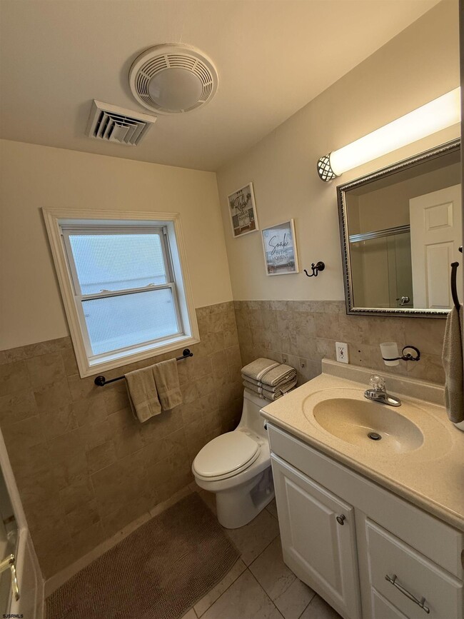 Building Photo - 43 N Trenton Ave