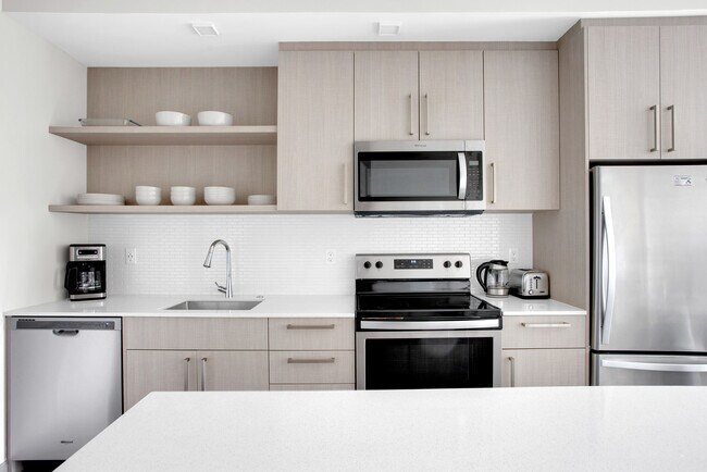 Building Photo - 3688 Washington St