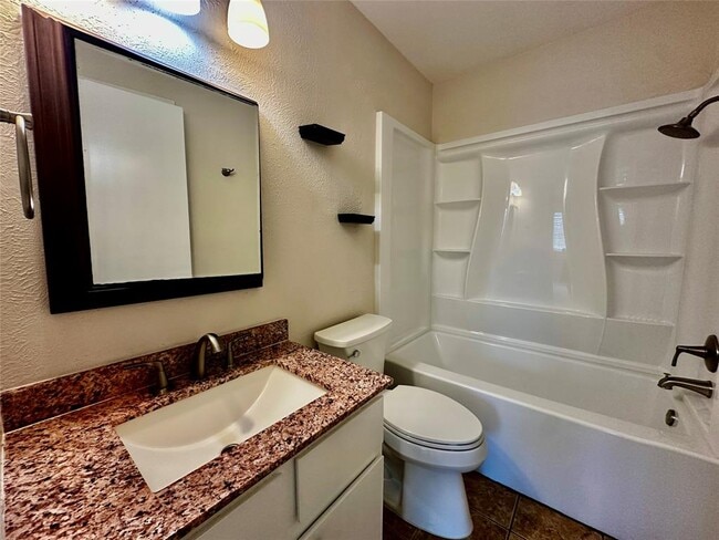 Building Photo - 11612 Fruitwood Pl