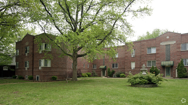 External Photo - Pine Meadow Court