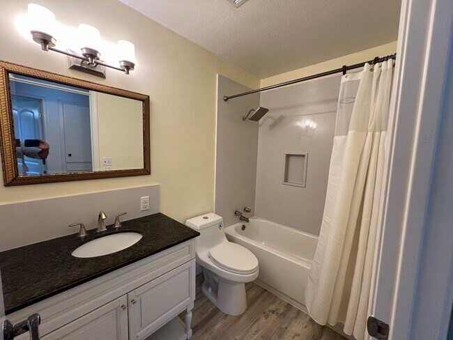 Building Photo - 5753 Mohican Dr