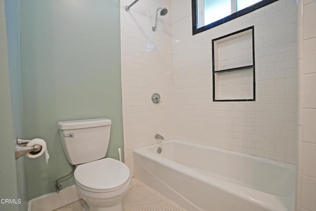 Building Photo - 970 N El Molino Ave