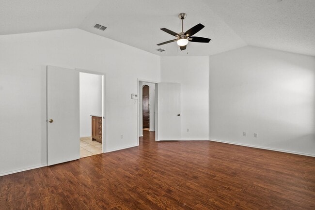 Building Photo - Beautiful 4-Bedroom Home in Parks of Deer Creek – Ready Now!