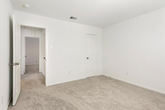 Building Photo - 12406 Lady Slipper Rd