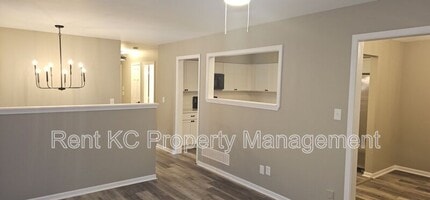 Building Photo - 809 NE 74th St