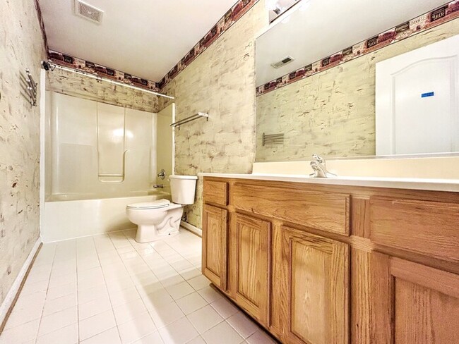 Building Photo - 1008 Black Oak Ct