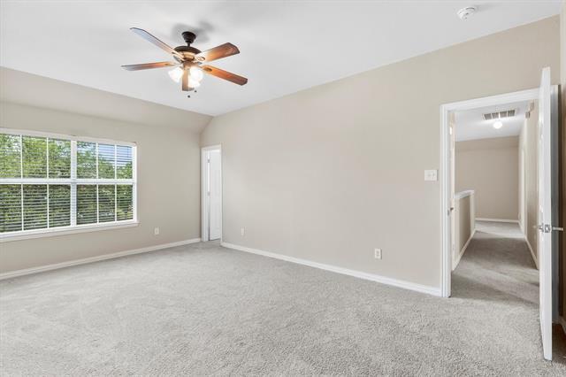 Building Photo - 8008 Raintree Dr
