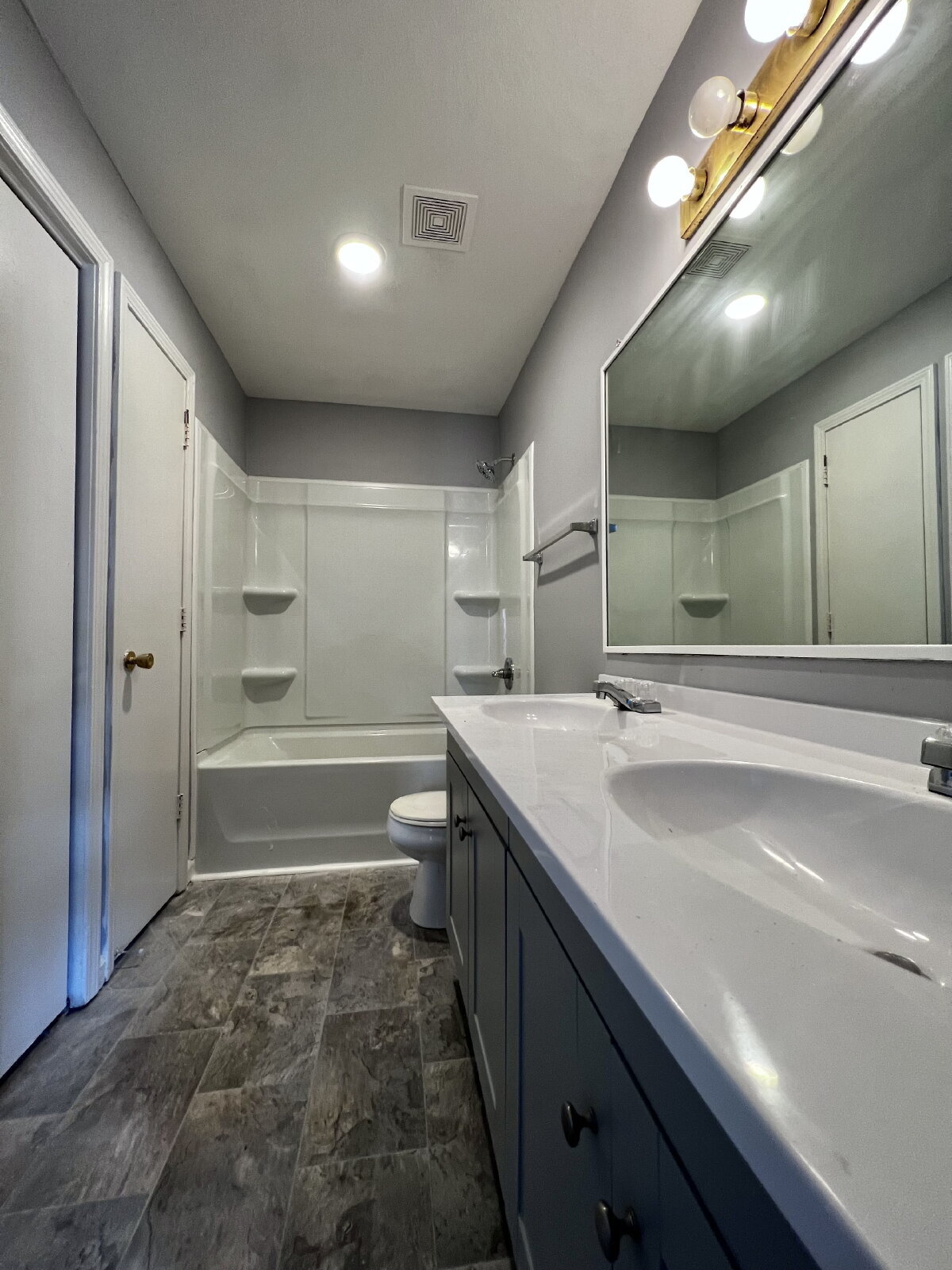 Building Photo - 374 JACK MILLER BLVD UNIT G - 2 Bd-1 BA Within 3 Miles to FT. Campbell's Main Gate!!!
