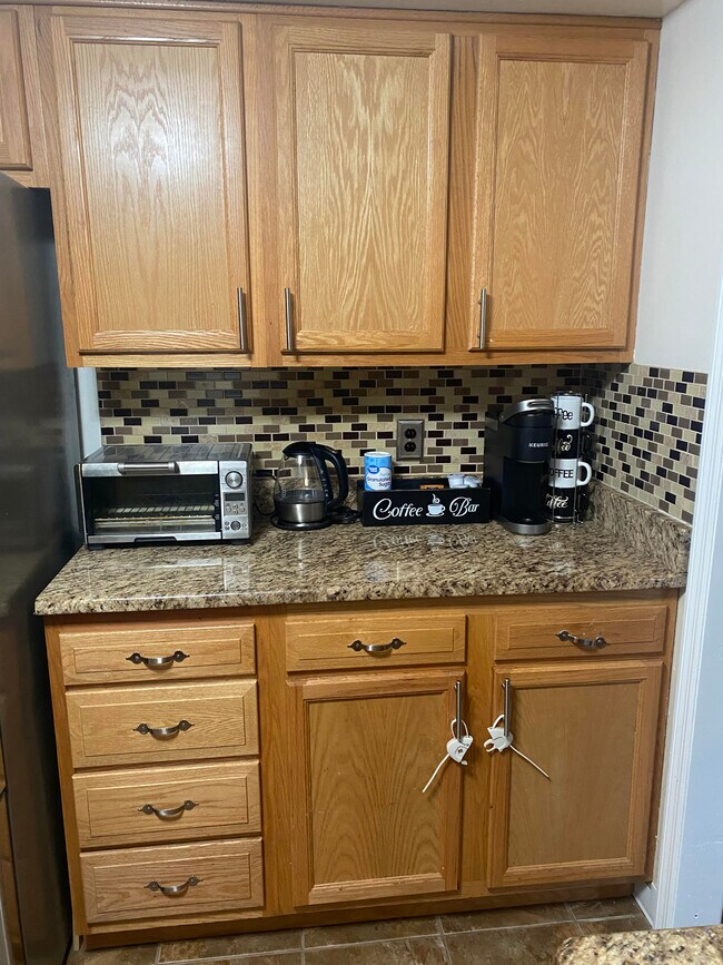 Kitchen - 48 Augustine Pl