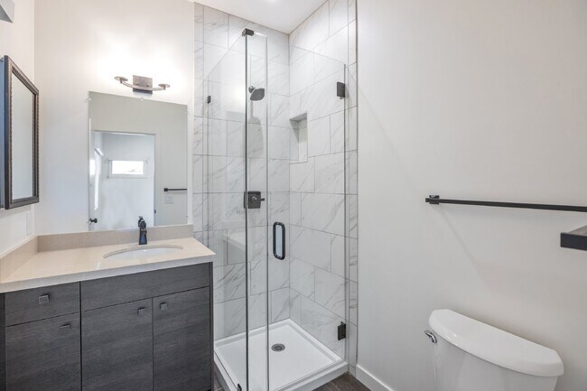 Building Photo - Newer Garfield District Duplex now available!