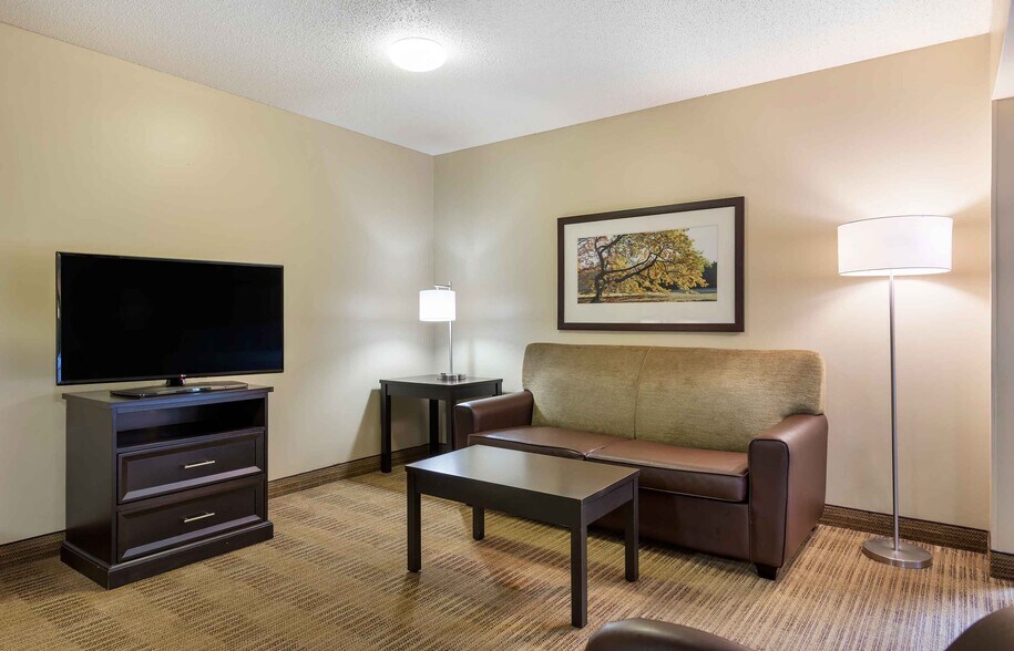 Building Photo - Furnished Studio-Atlanta - Alpharetta - No...