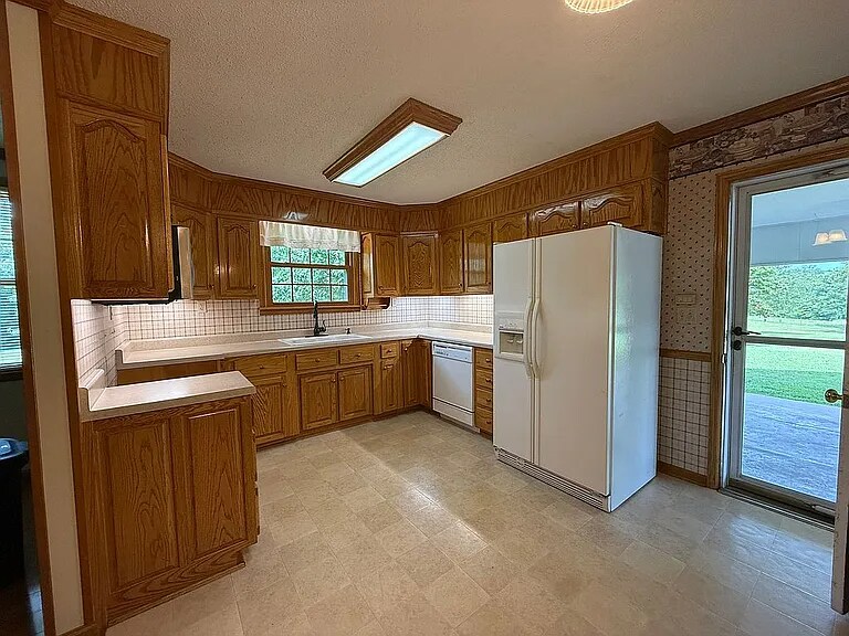 Building Photo - 2628 Frank Abernathy Rd