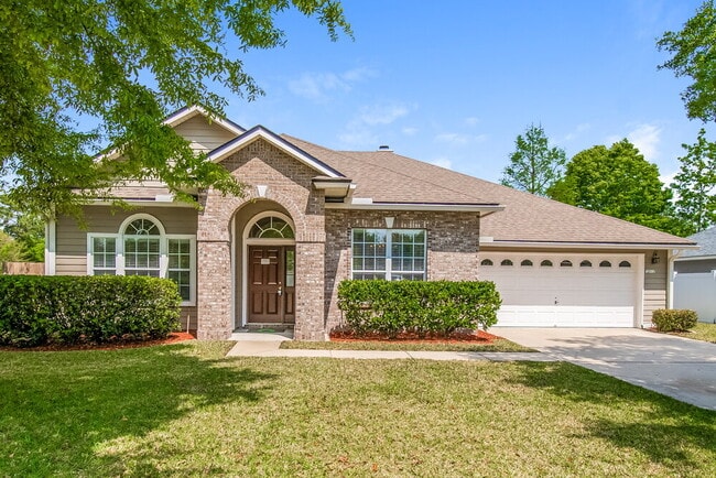 Building Photo - 2817 Alaskan Way