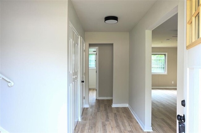 Building Photo - 2900 Eleanor Terrace NW