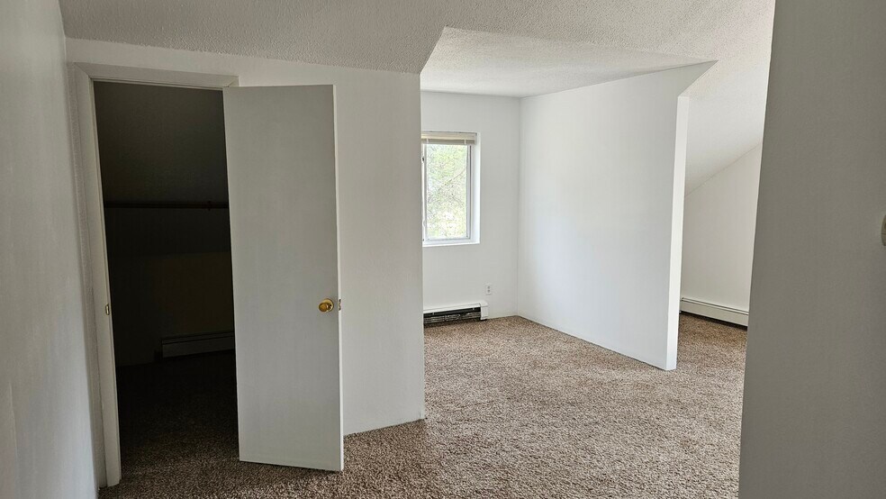Building Photo - 4304 Kateri Ln