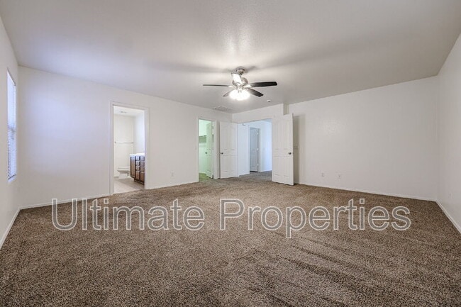 Building Photo - 18528 W Douglas Way