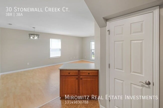 Building Photo - 30 Stonewall Creek Ct