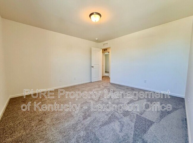 Building Photo - 1224 Leanndra Park