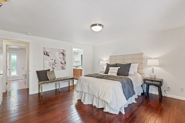 Building Photo - Stylish 3BR Beaverton Ranch w/ RV Parking & Hot Tub