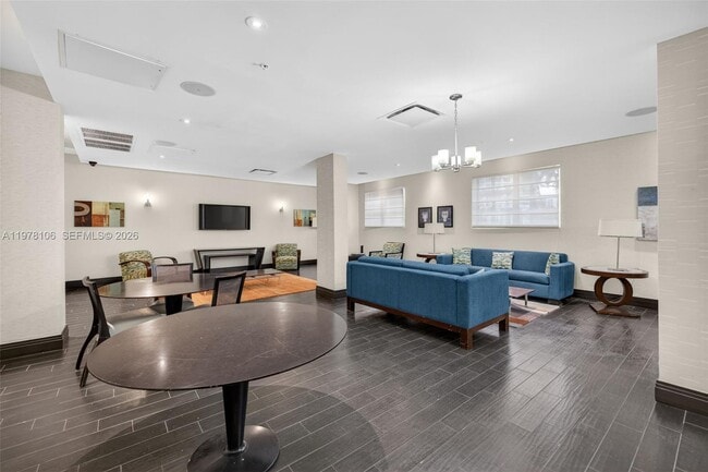 Building Photo - 3801 S Ocean Dr