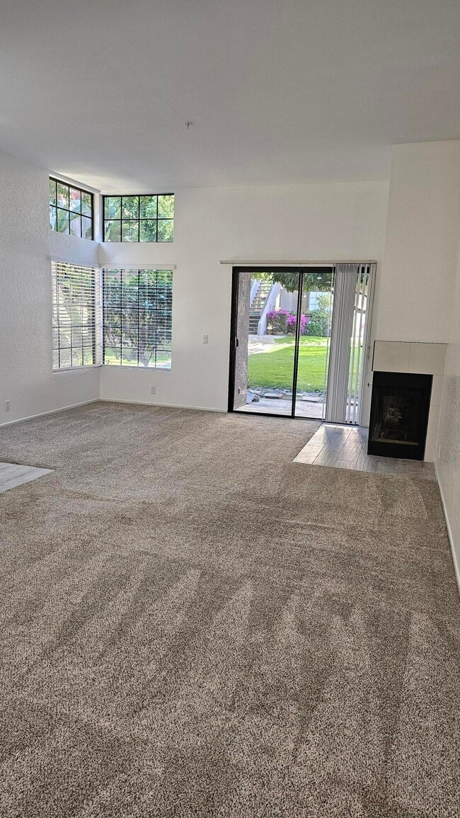 Building Photo - 2601 S Broadmoor Dr