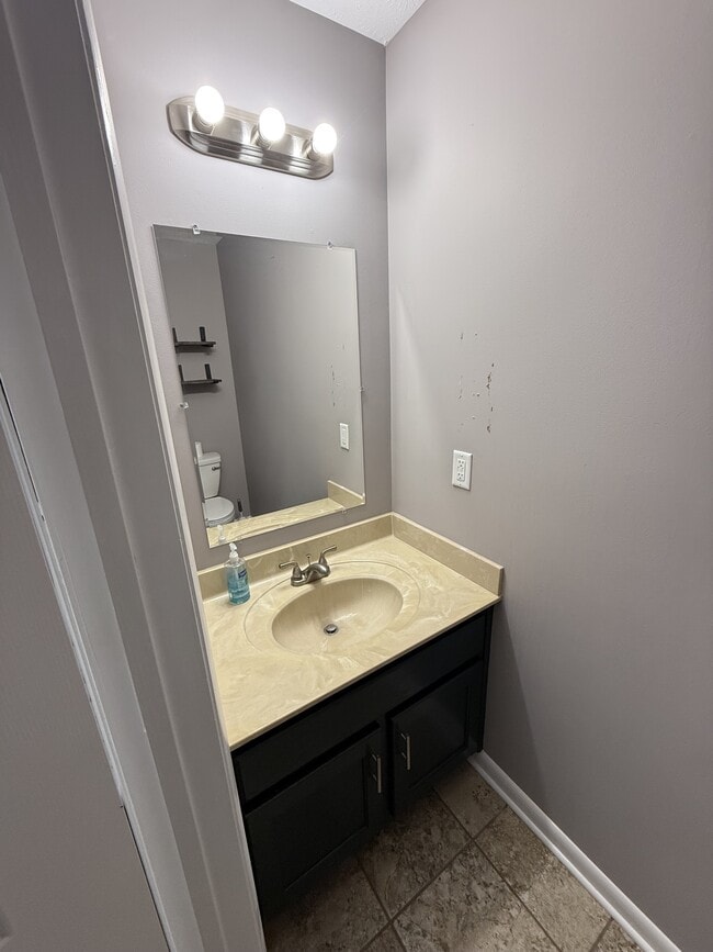 Building Photo - 3333 Tanner Rd