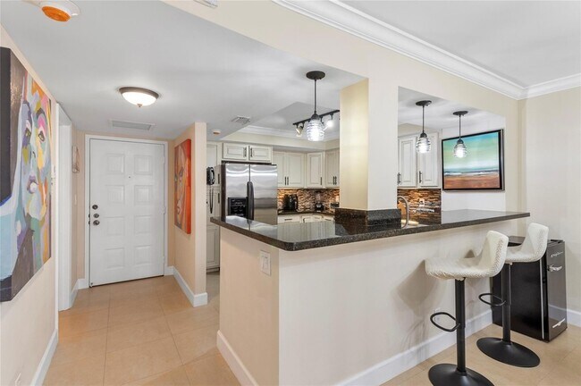 Building Photo - 5000 N Ocean Blvd
