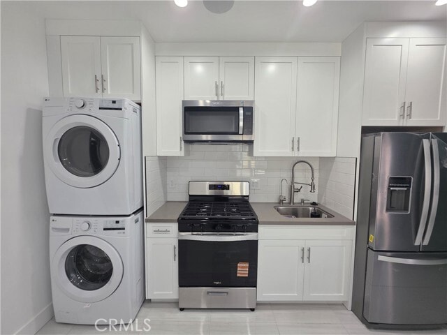 Building Photo - 9523 Stanwin Ave