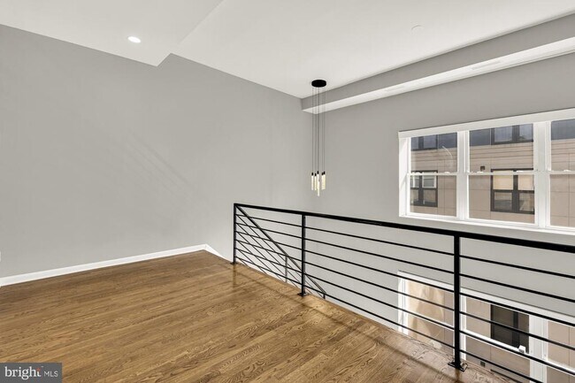 Building Photo - 1437 Rhode Island Ave NW