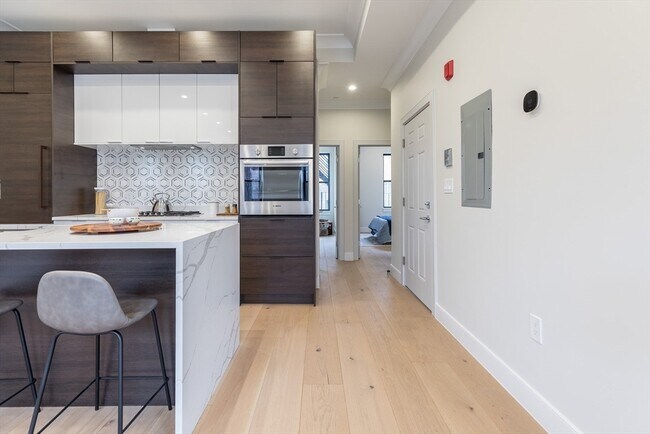 Building Photo - 577 Massachusetts Ave