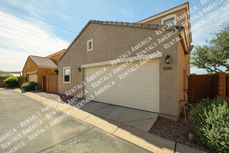 Building Photo - 2665 E Bart St