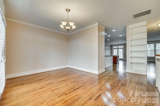 Building Photo - 799 Herrons Ferry Road