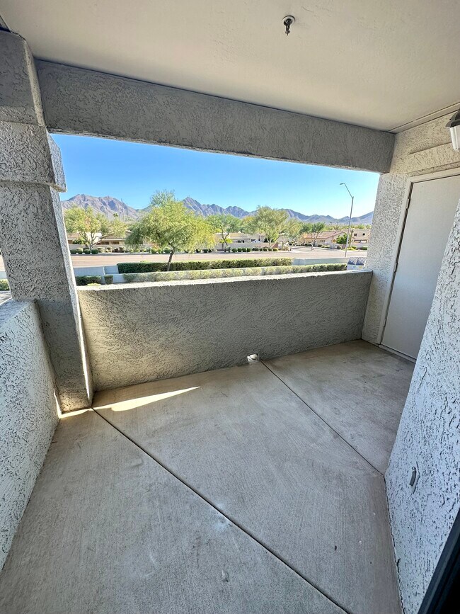Building Photo - 15095 N Thompson Peak Pky