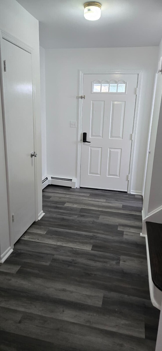 Building Photo - 5 Union St