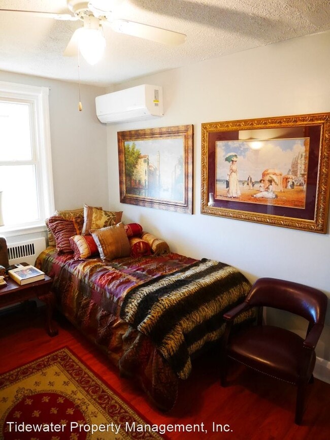 Building Photo - 3 br, 2.5 bath House - 2825 Harview Ave