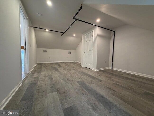 Building Photo - 45 E High St