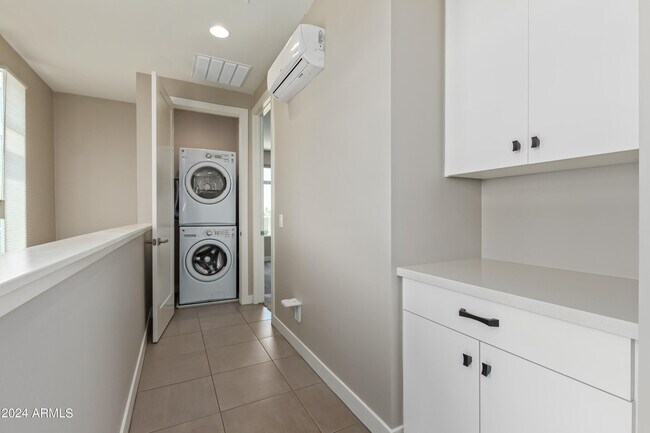 Building Photo - 3104 N 71st St