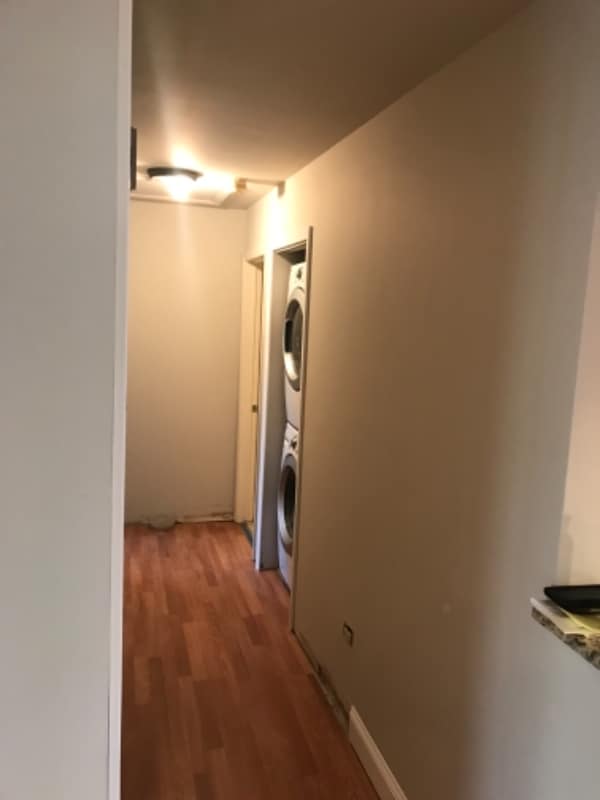Building Photo - 371 Sandhurst Cir